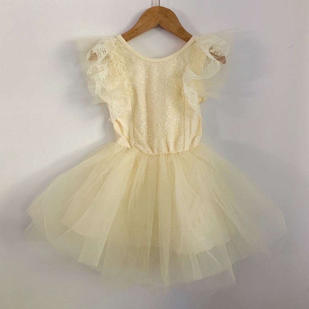 Girl yellow tulle dress